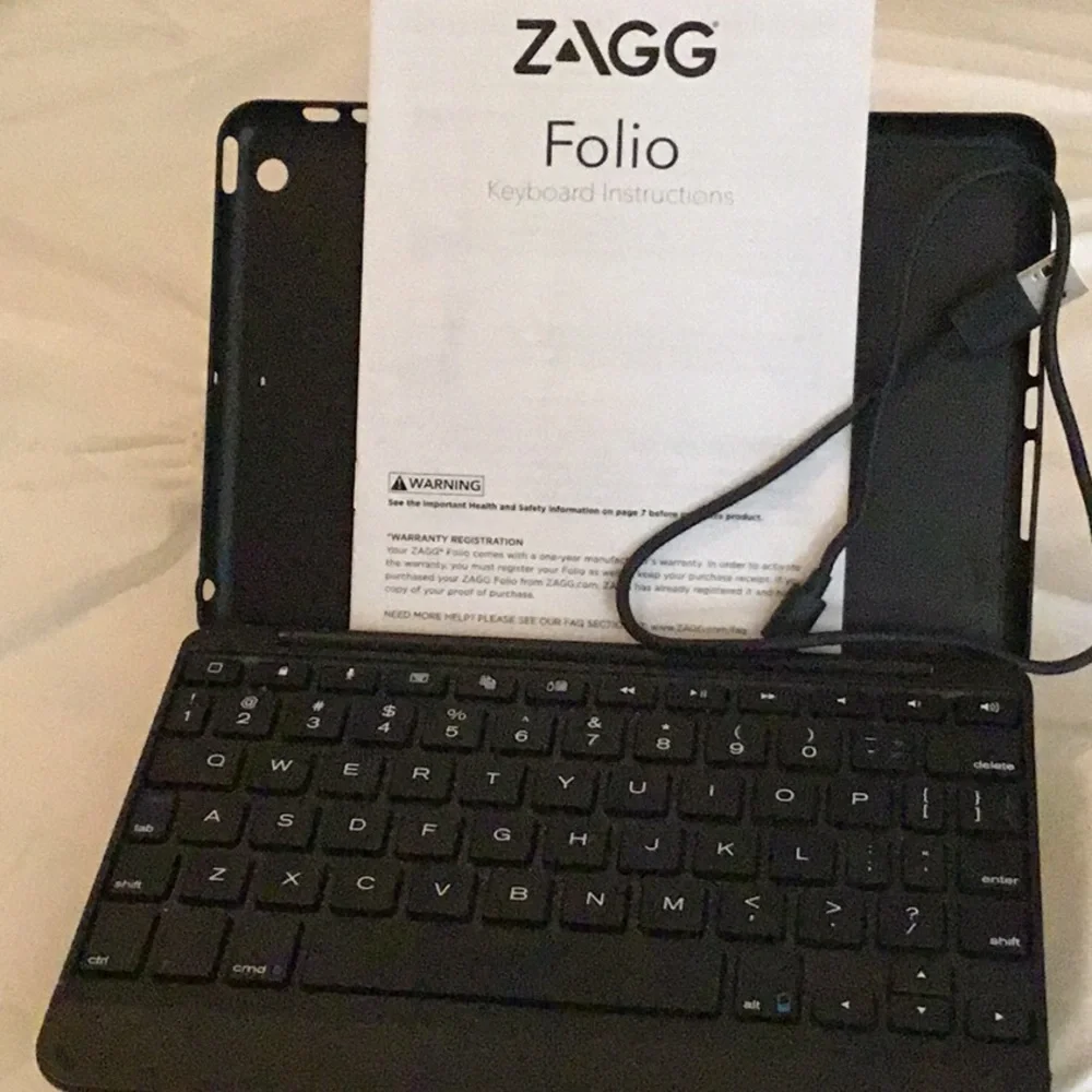Zagg folio for iPad mini/2/3